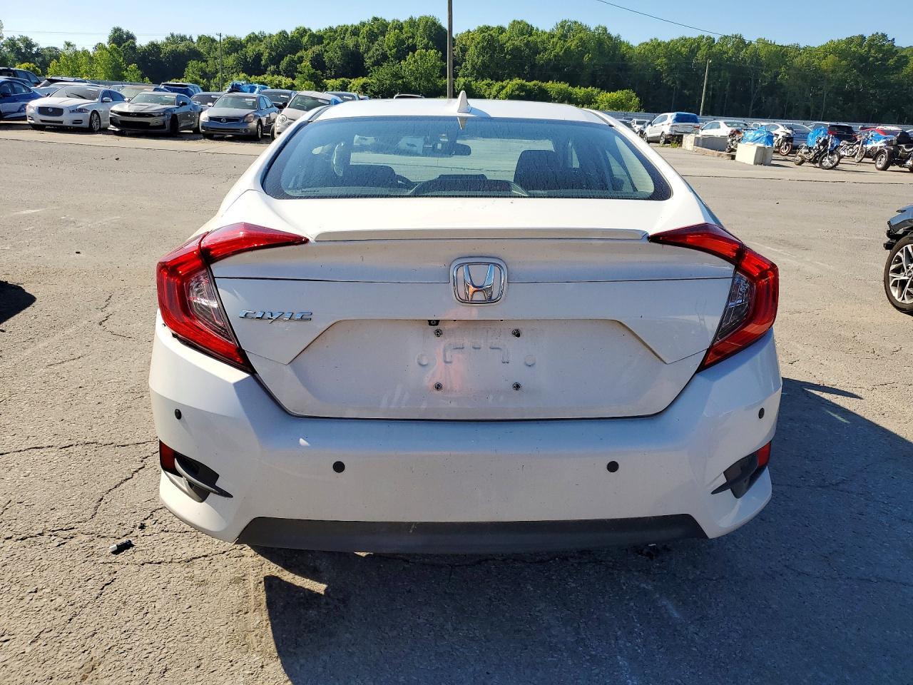 2016 Honda Civic - Image 6