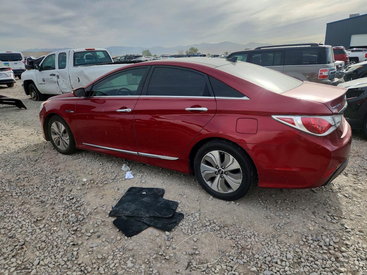 2015 Hyundai Sonata Hybrid Limited - Image 2