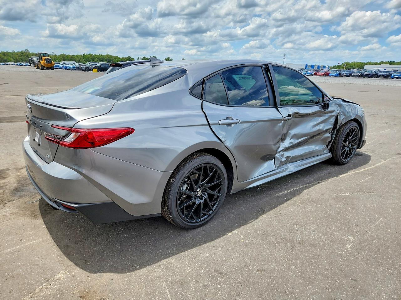 2026 Toyota Camry Se - Фото 3