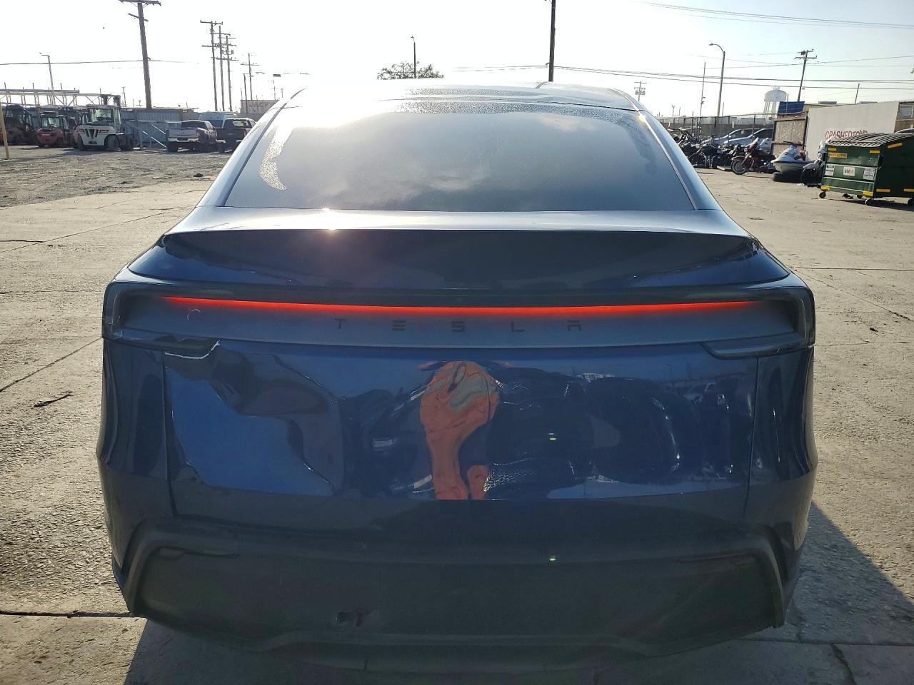 2026 Tesla Model Y - Image 6
