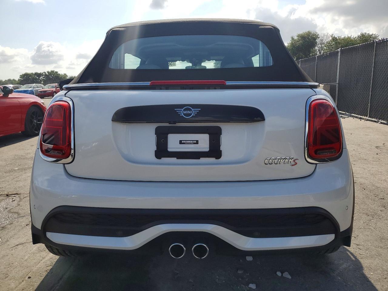 2023 Mini Cooper S - Image 6