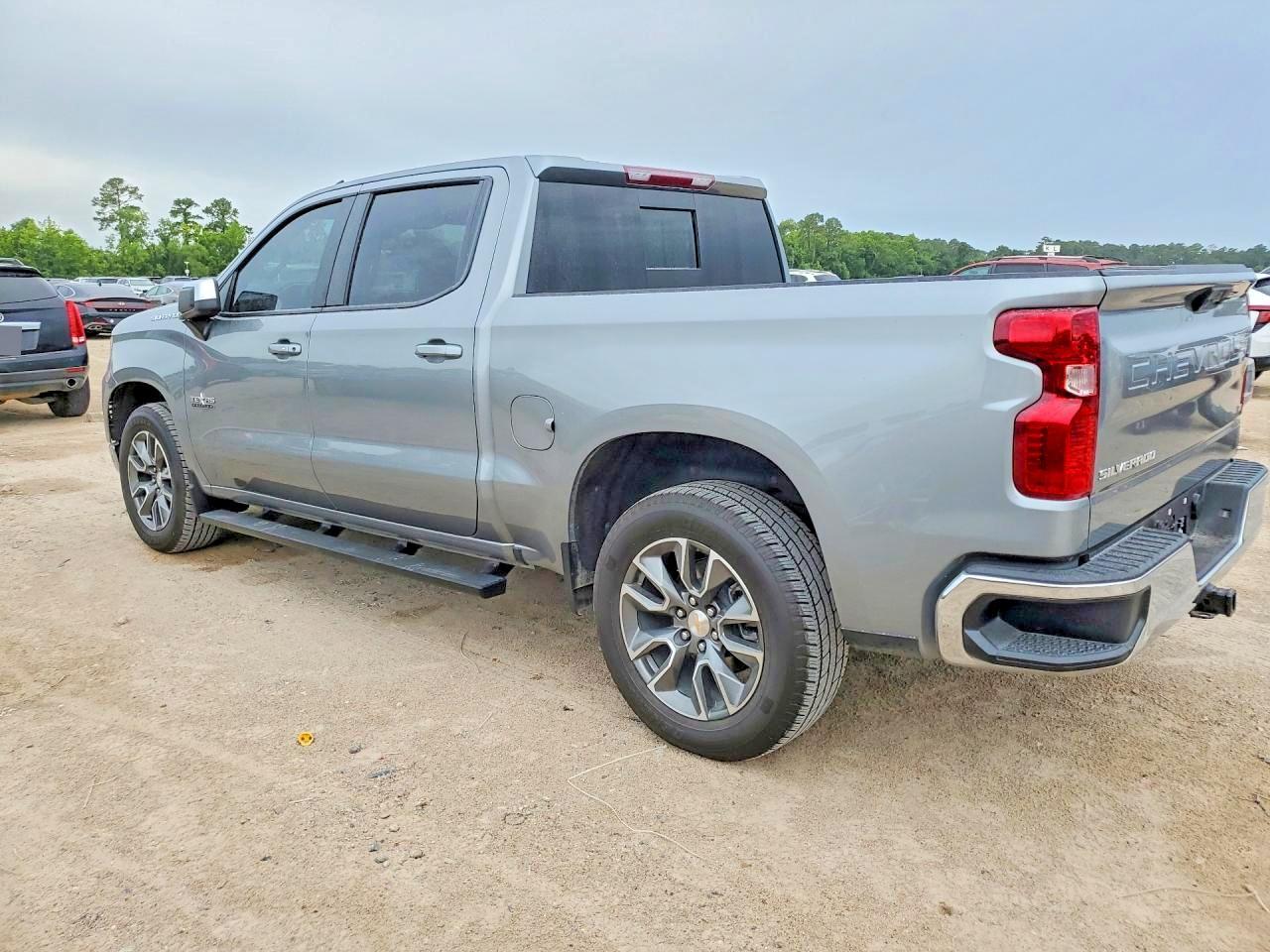 2024 Chevrolet Silverado C1500 Lt - Image 3