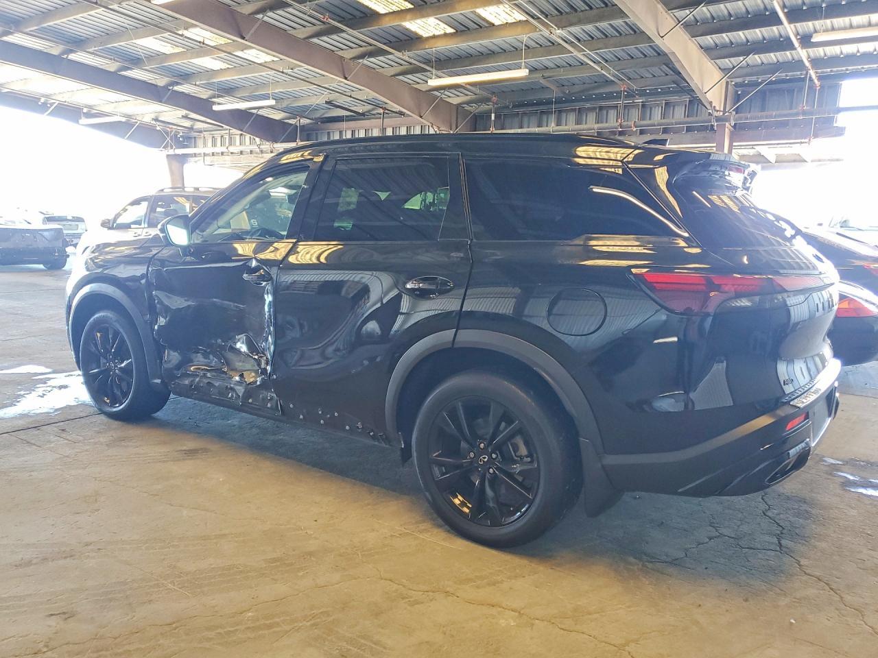2023 Infiniti Qx60 Luxe - Image 2