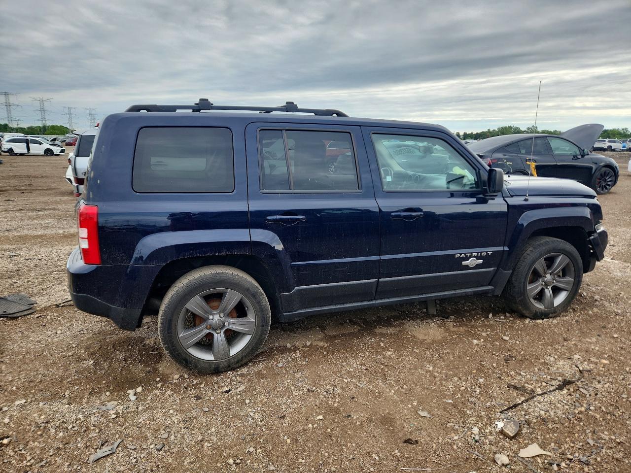2013 Jeep Patriot Latitude - Фото 3