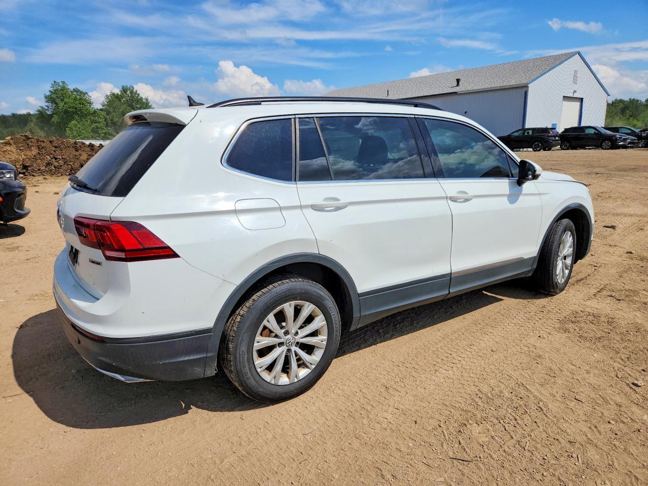 2019 Volkswagen Tiguan Se - Фото 3