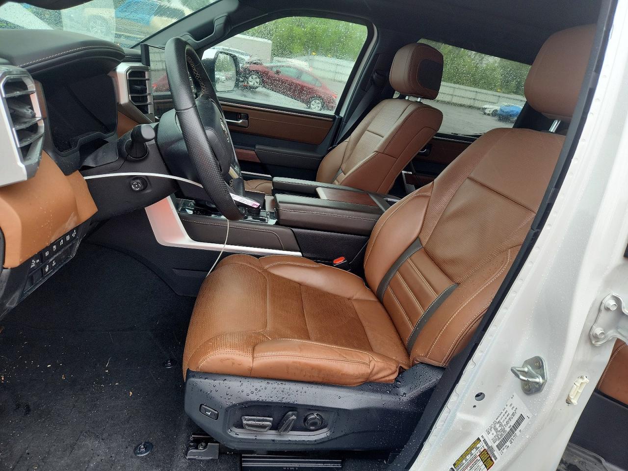 2025 Toyota Tundra 1794 Edition Hv - Image 7