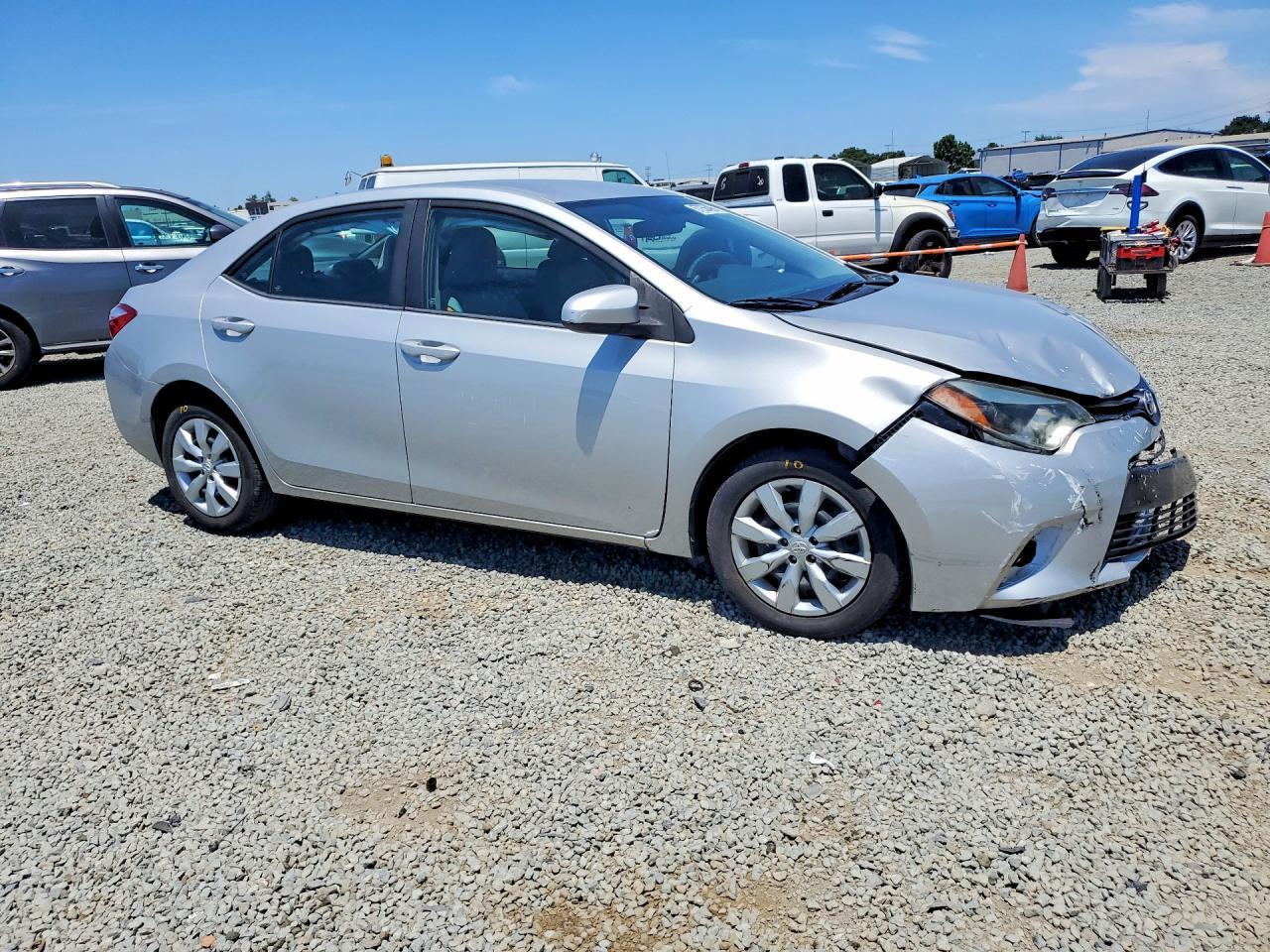 2016 Toyota Corolla Le - Image 4