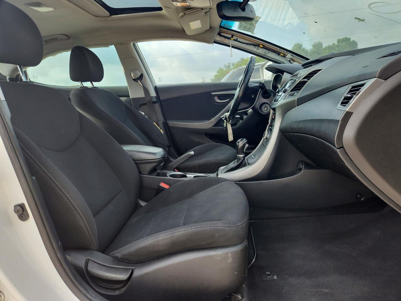 2015 Hyundai Elantra Se - Фото 7
