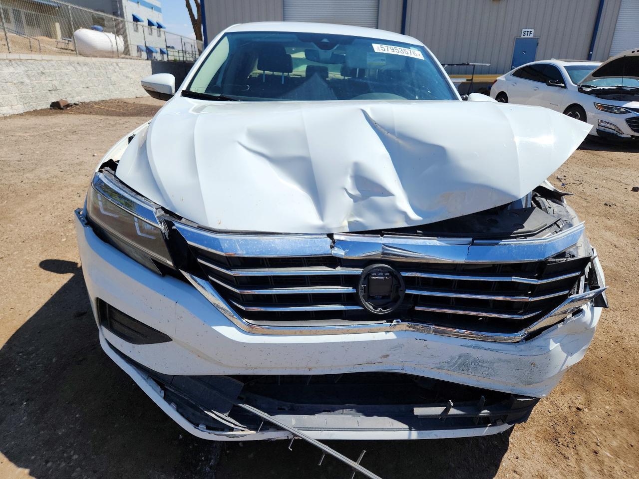 2020 Volkswagen Passat Se - Image 5
