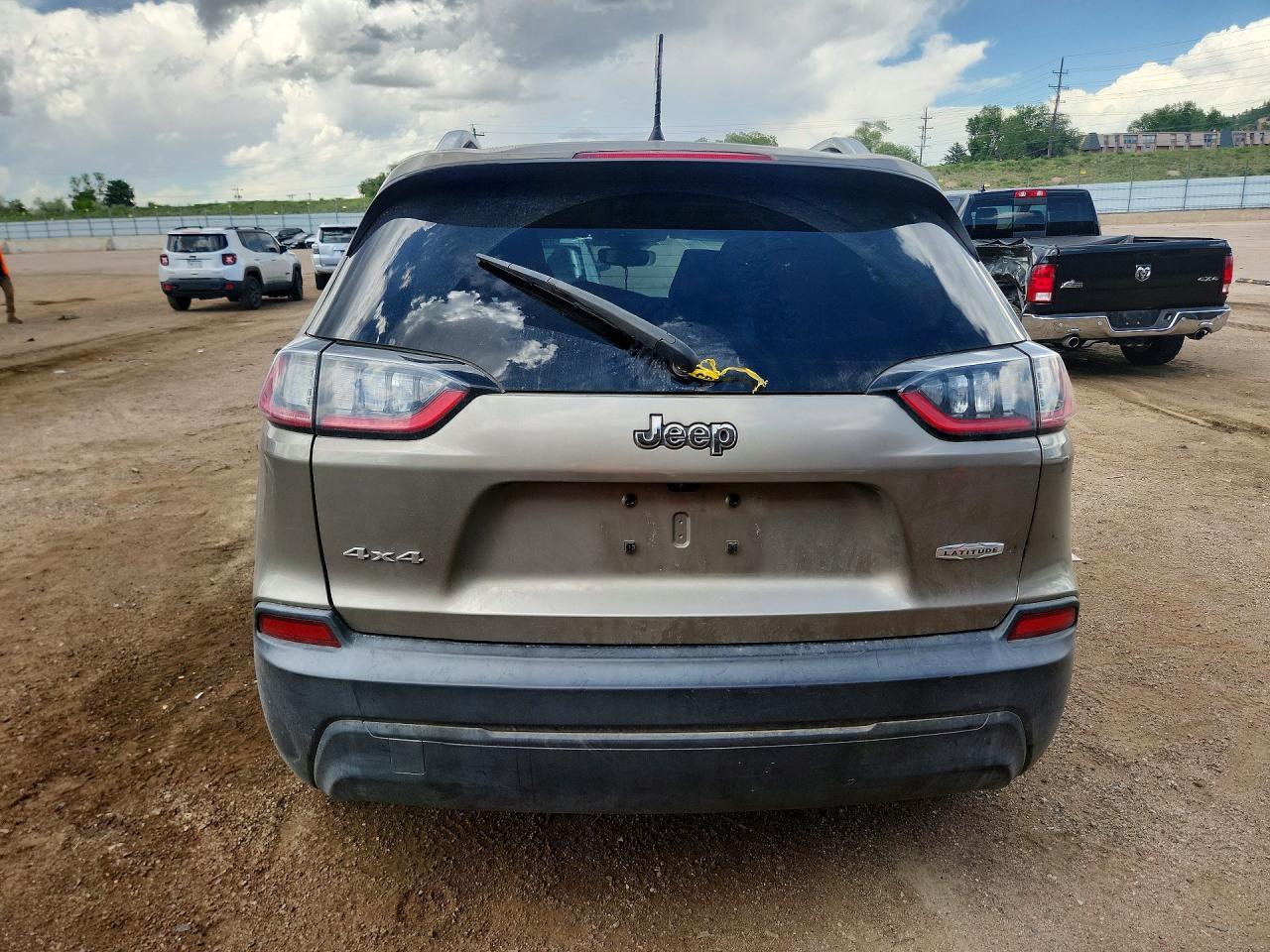 2021 Jeep Cherokee Latitude - Фото 6