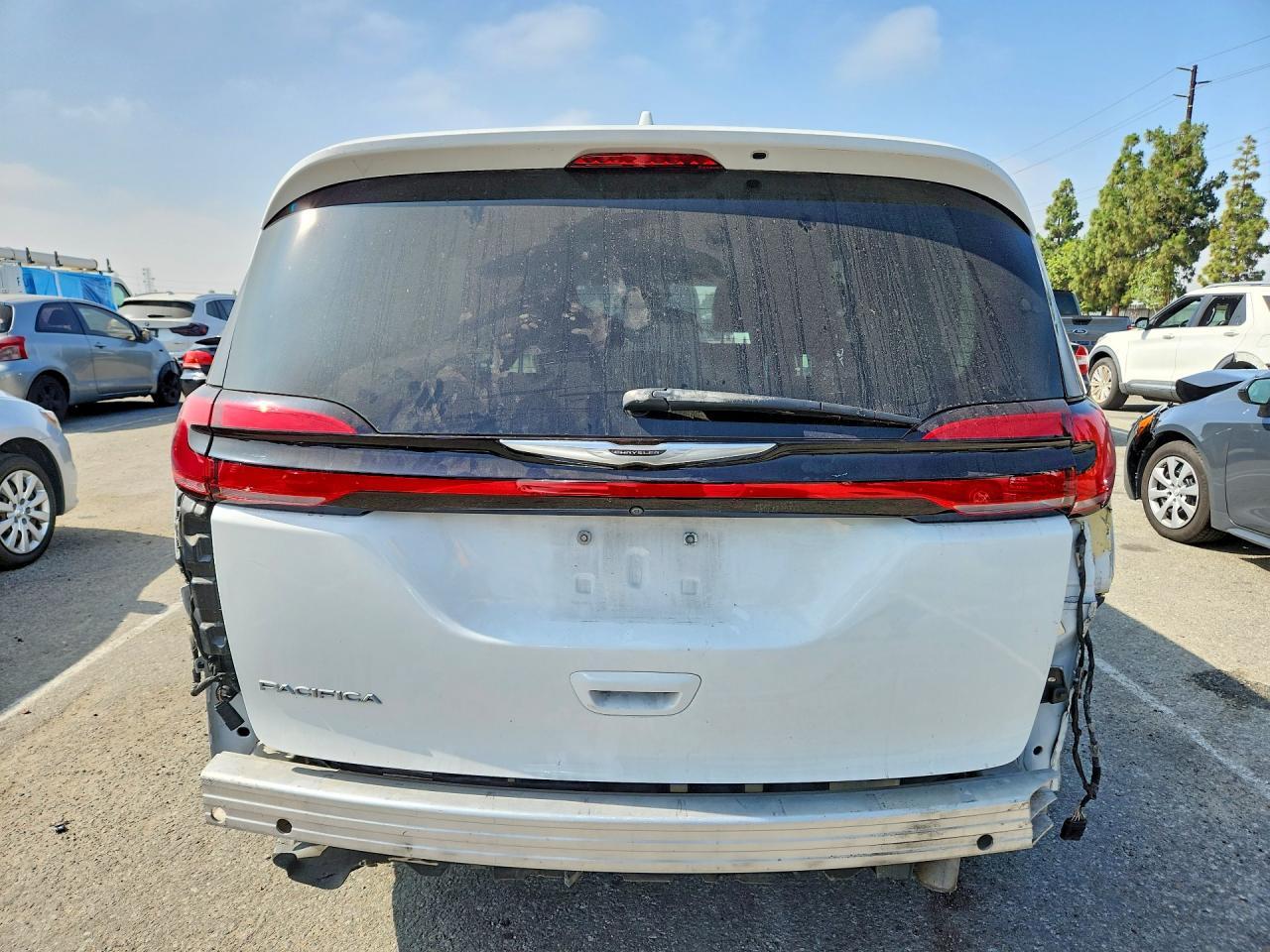 2022 Chrysler Pacifica Touring L - Фото 6