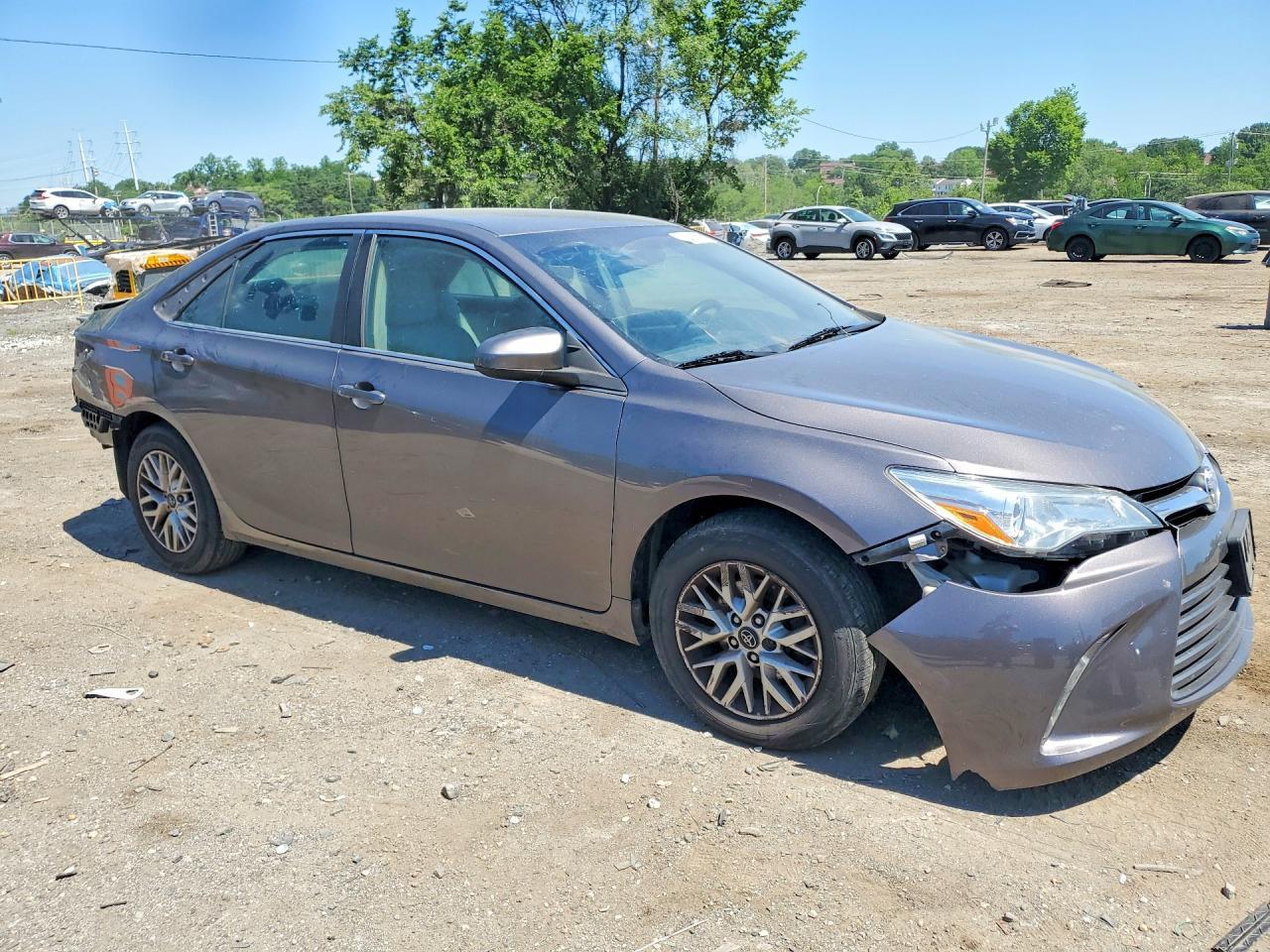 2017 Toyota Camry Le - Image 4