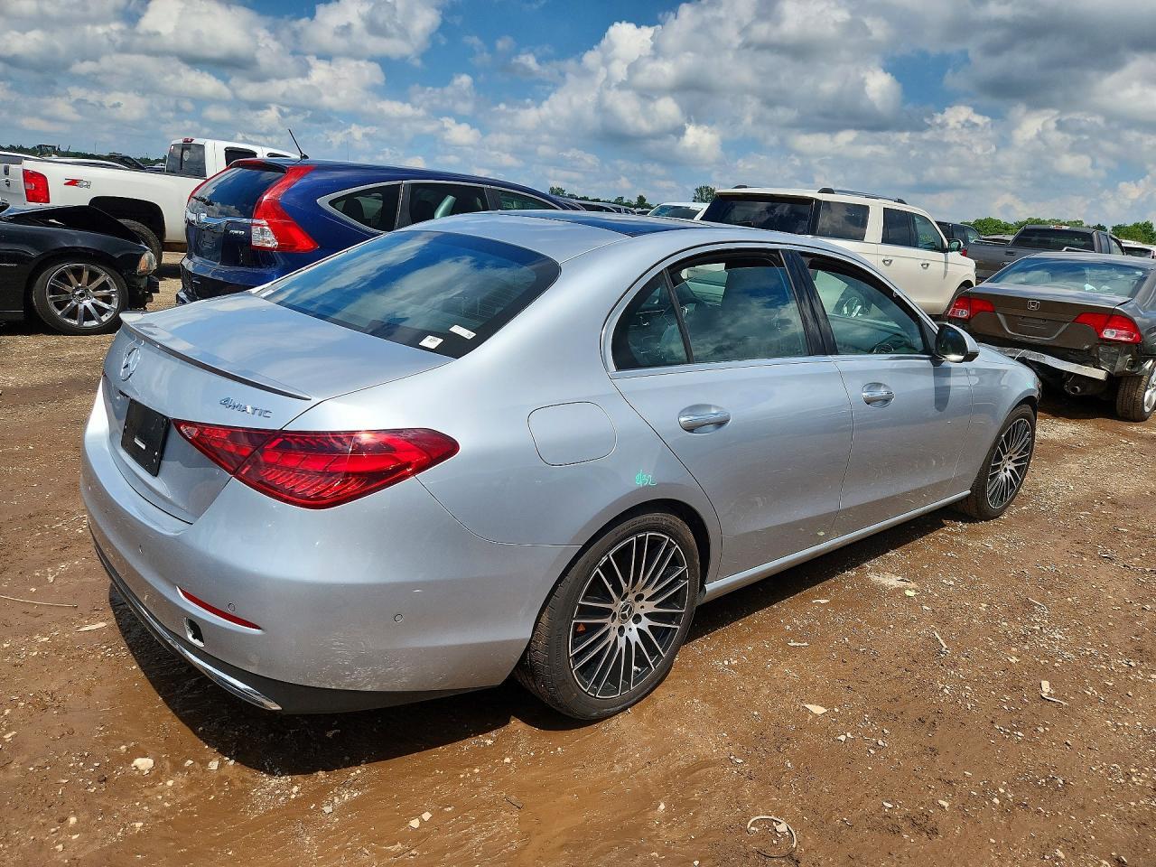 2026 Mercedes-Benz C 300 4Matic - Фото 3