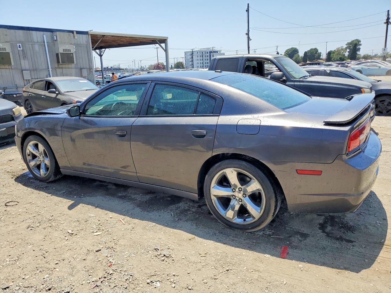 2013 Dodge Charger Sxt - Фото 2