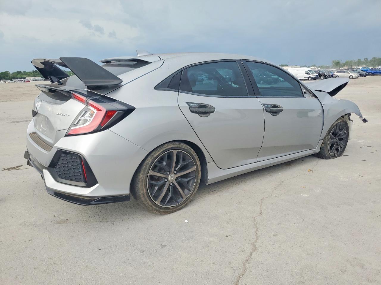 2018 Honda Civic Sport - Image 3