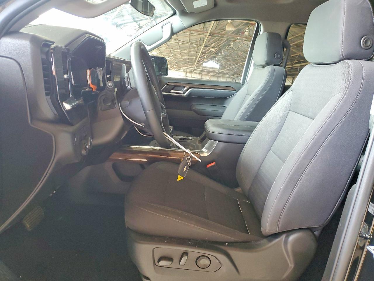 2025 Chevrolet Silverado C1500 Rst - Image 7