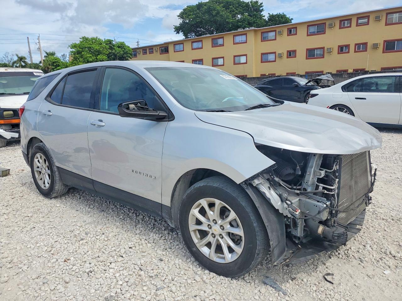 2019 Chevrolet Equinox Ls - Фото 4