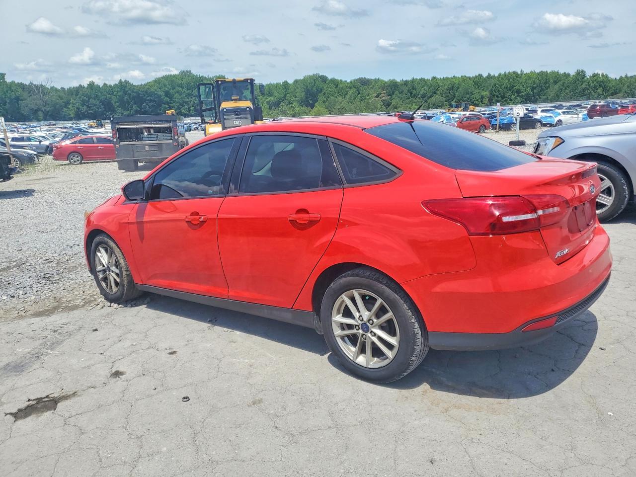 2015 Ford Focus Se - Image 2