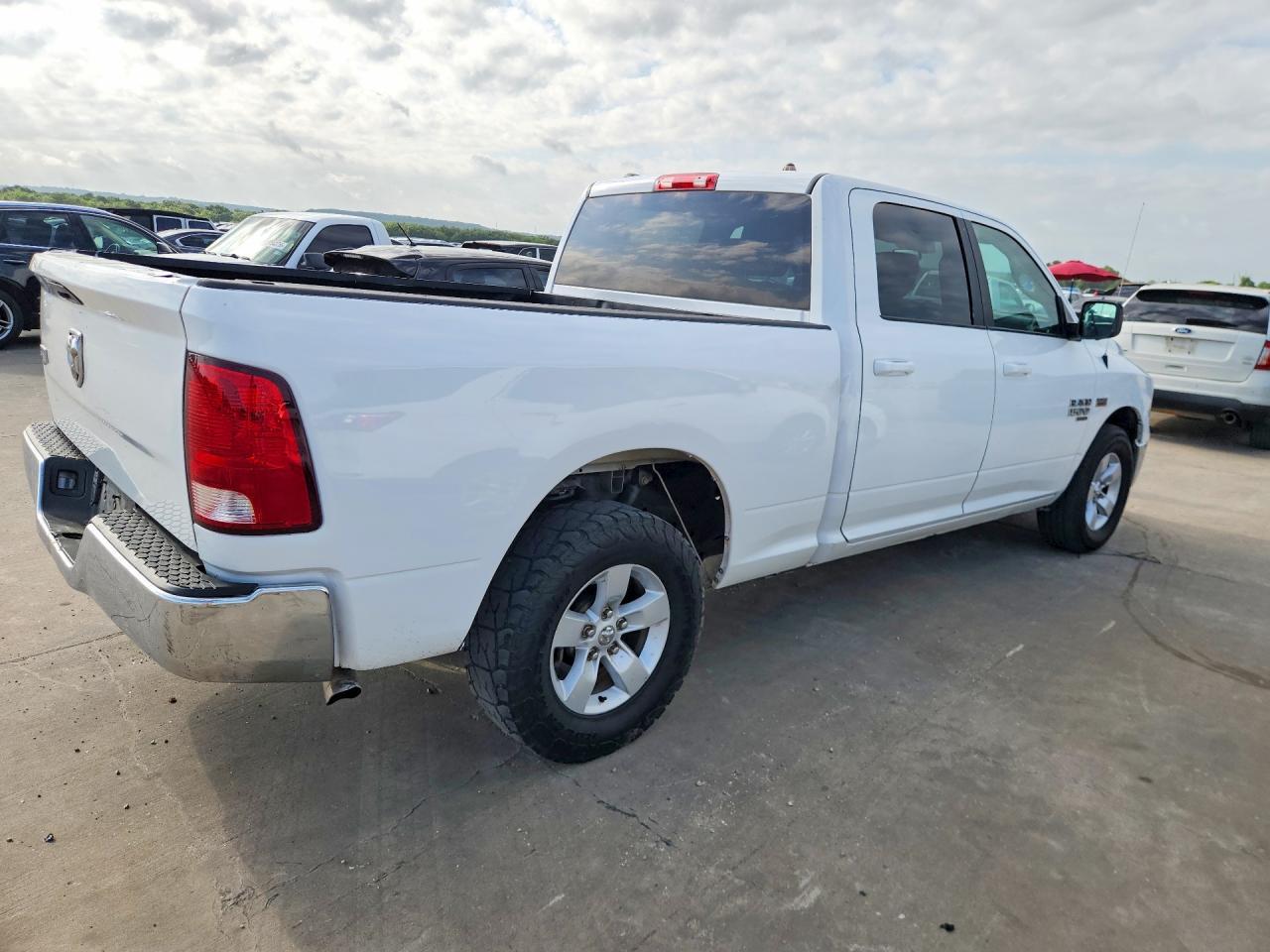 2021 Ram 1500 Classic Slt - Фото 3