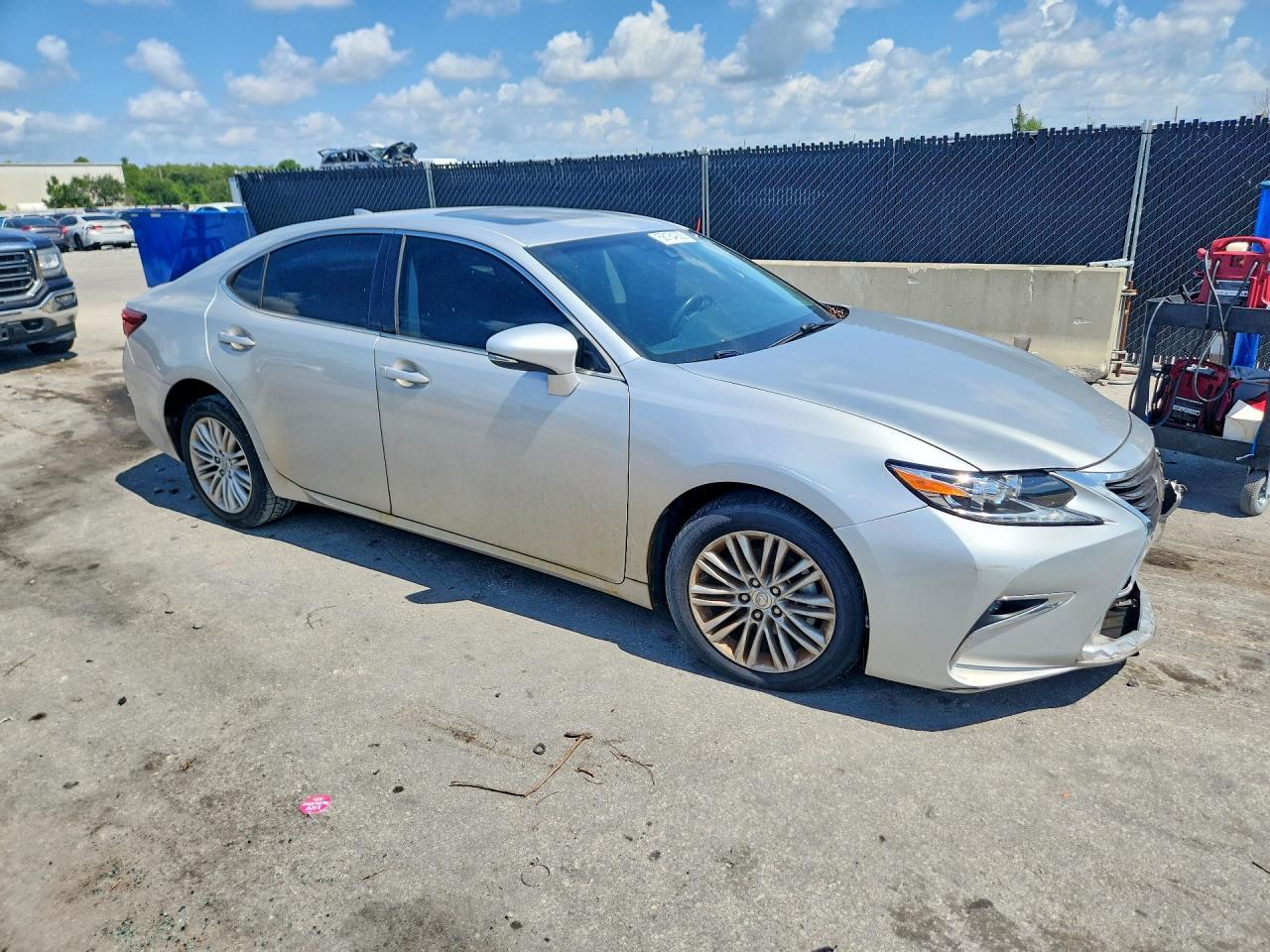 2017 Lexus Es 350 - Фото 4