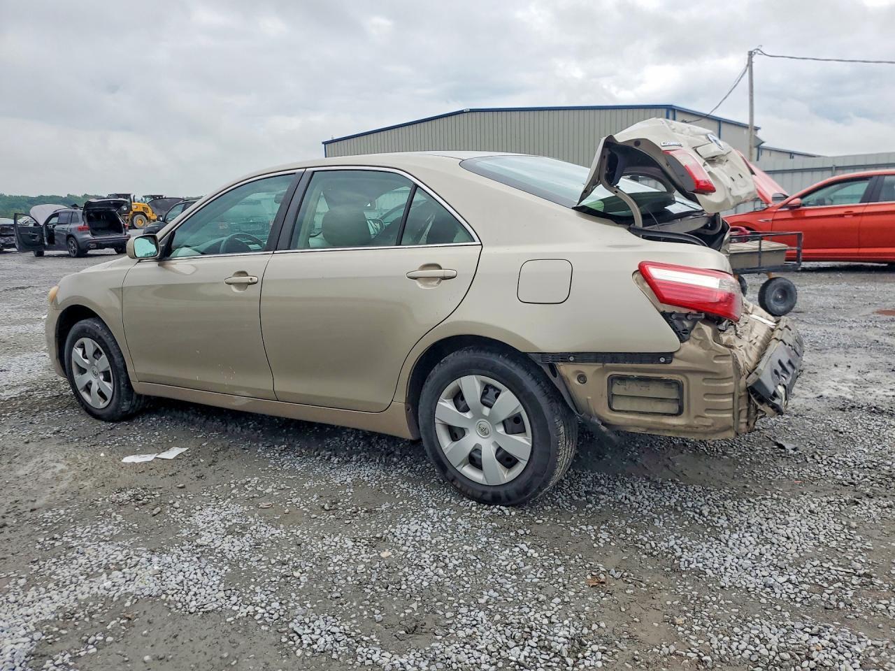 2007 Toyota Camry Le - Фото 2