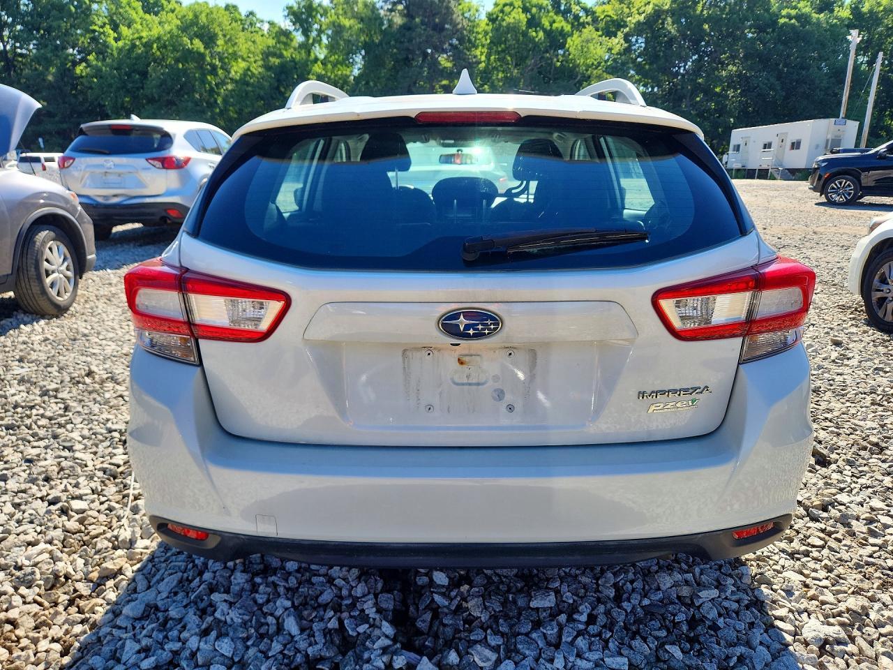 2017 Subaru Impreza Premium - Фото 6