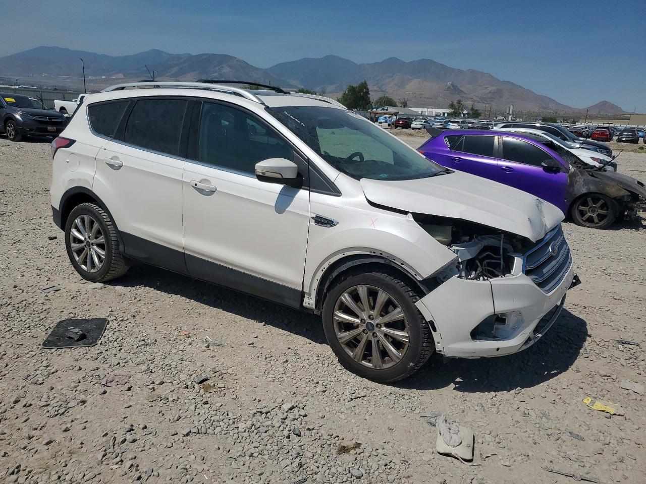 2018 Ford Escape Titanium - Image 4