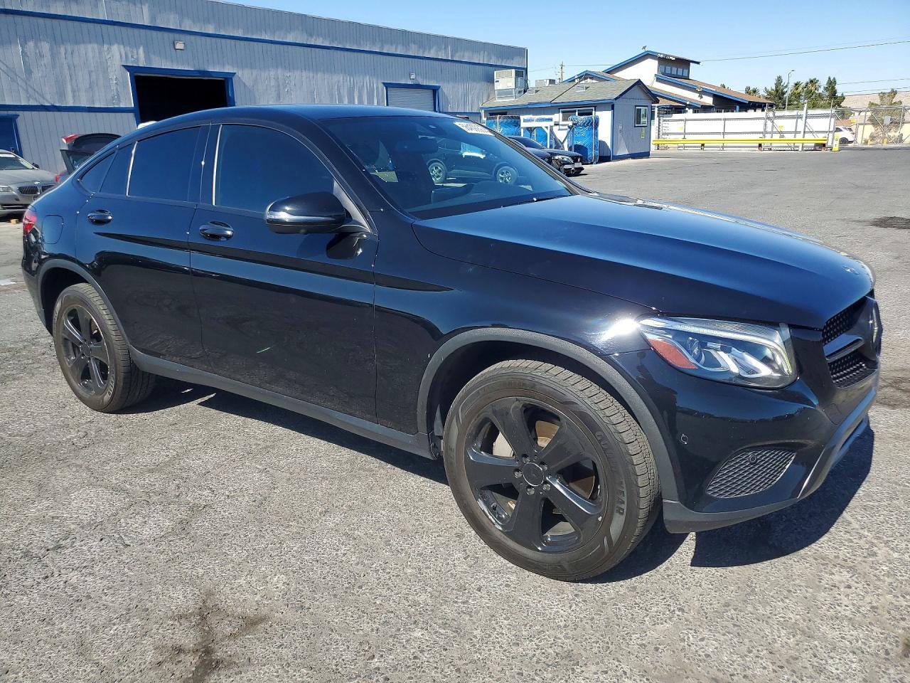 2019 Mercedes-Benz Glc Coupe 300 4Matic - Image 4