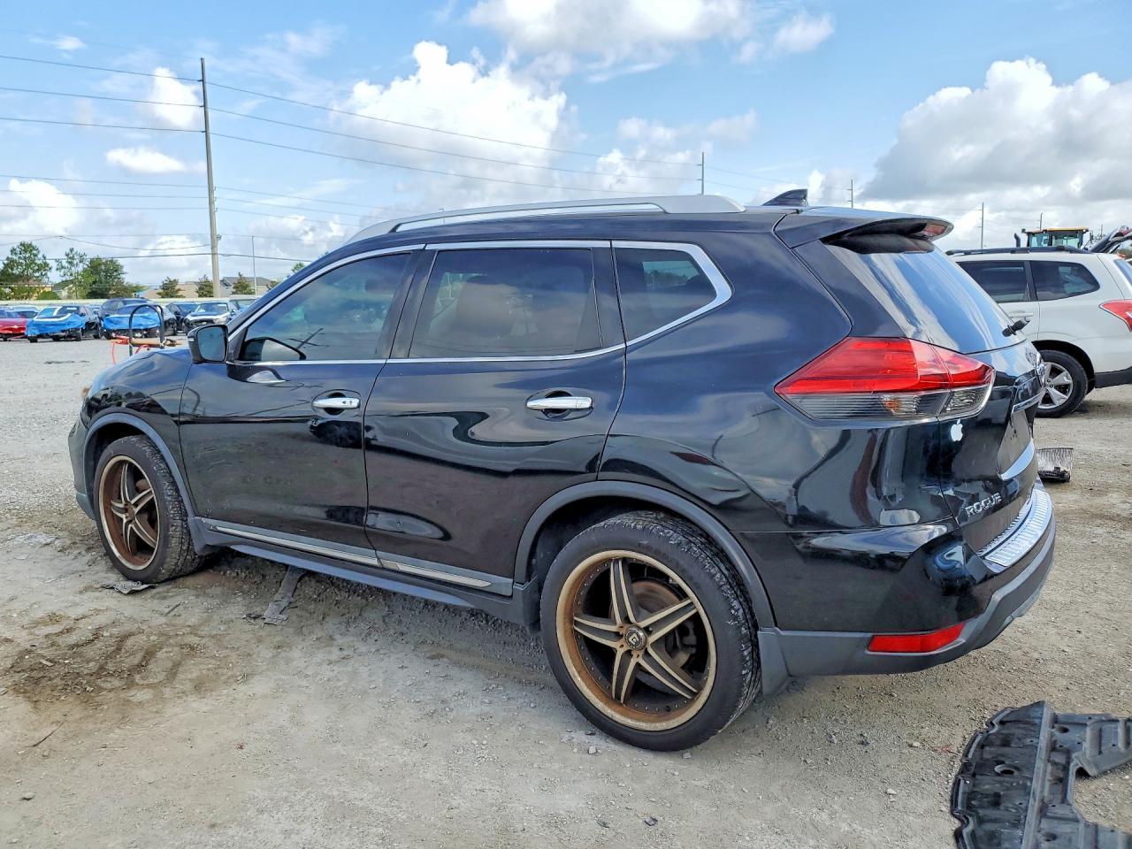 2017 Nissan Rogue Sl - Фото 2