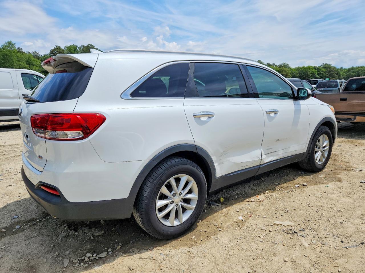 2017 Kia Sorento Lx - Фото 3