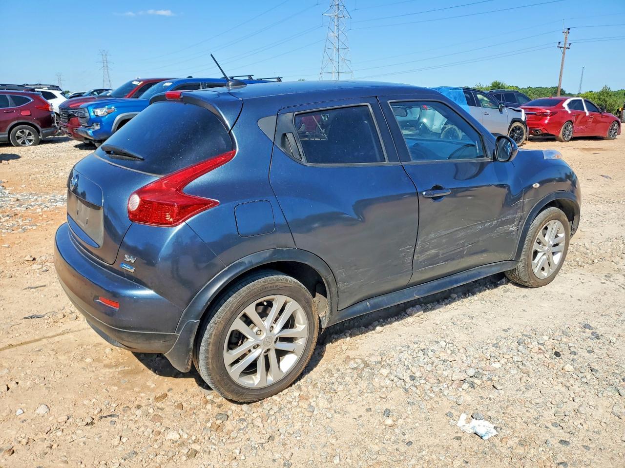 2012 Nissan Juke S - Image 3