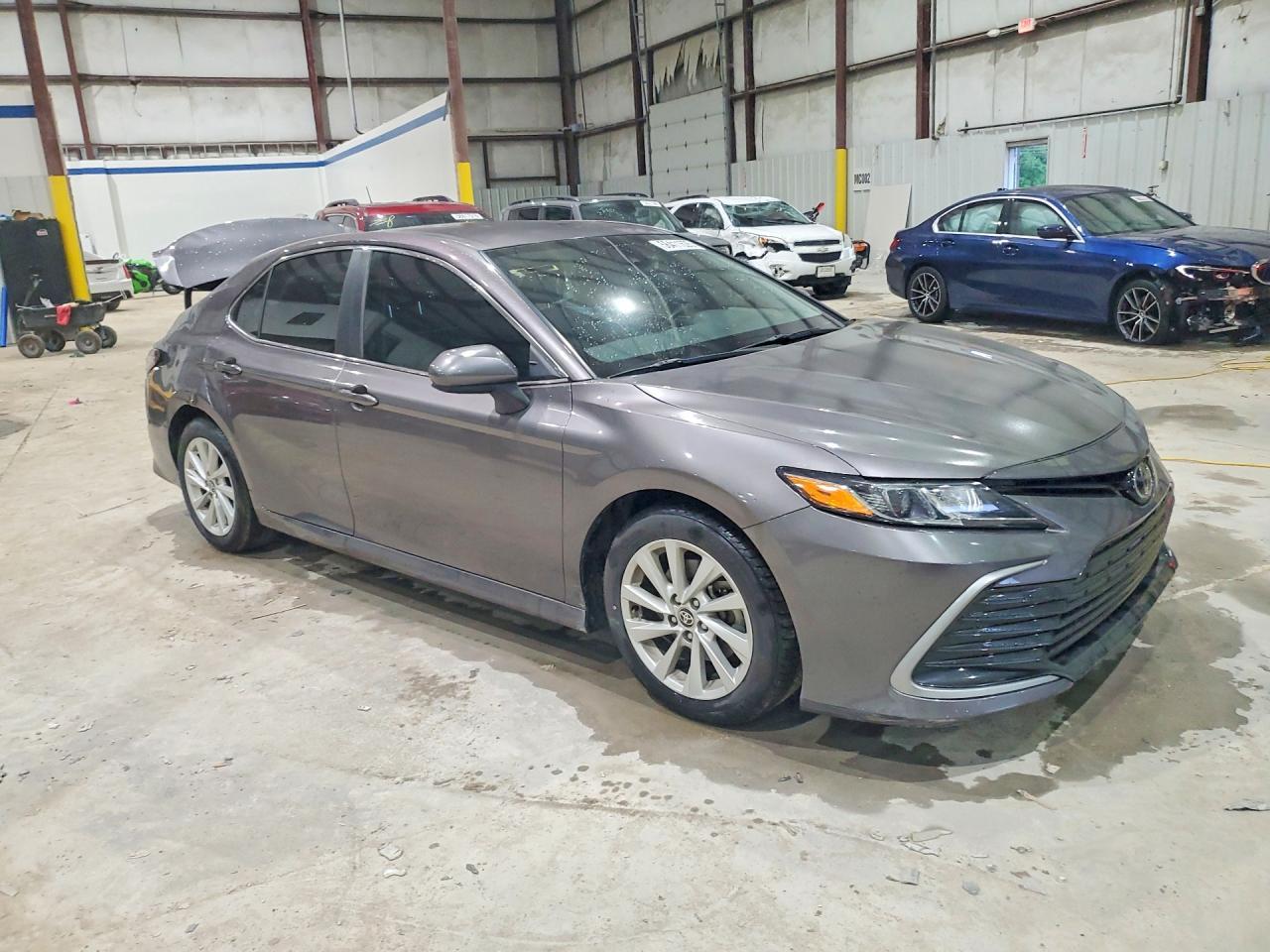 2021 Toyota Camry Le - Image 4