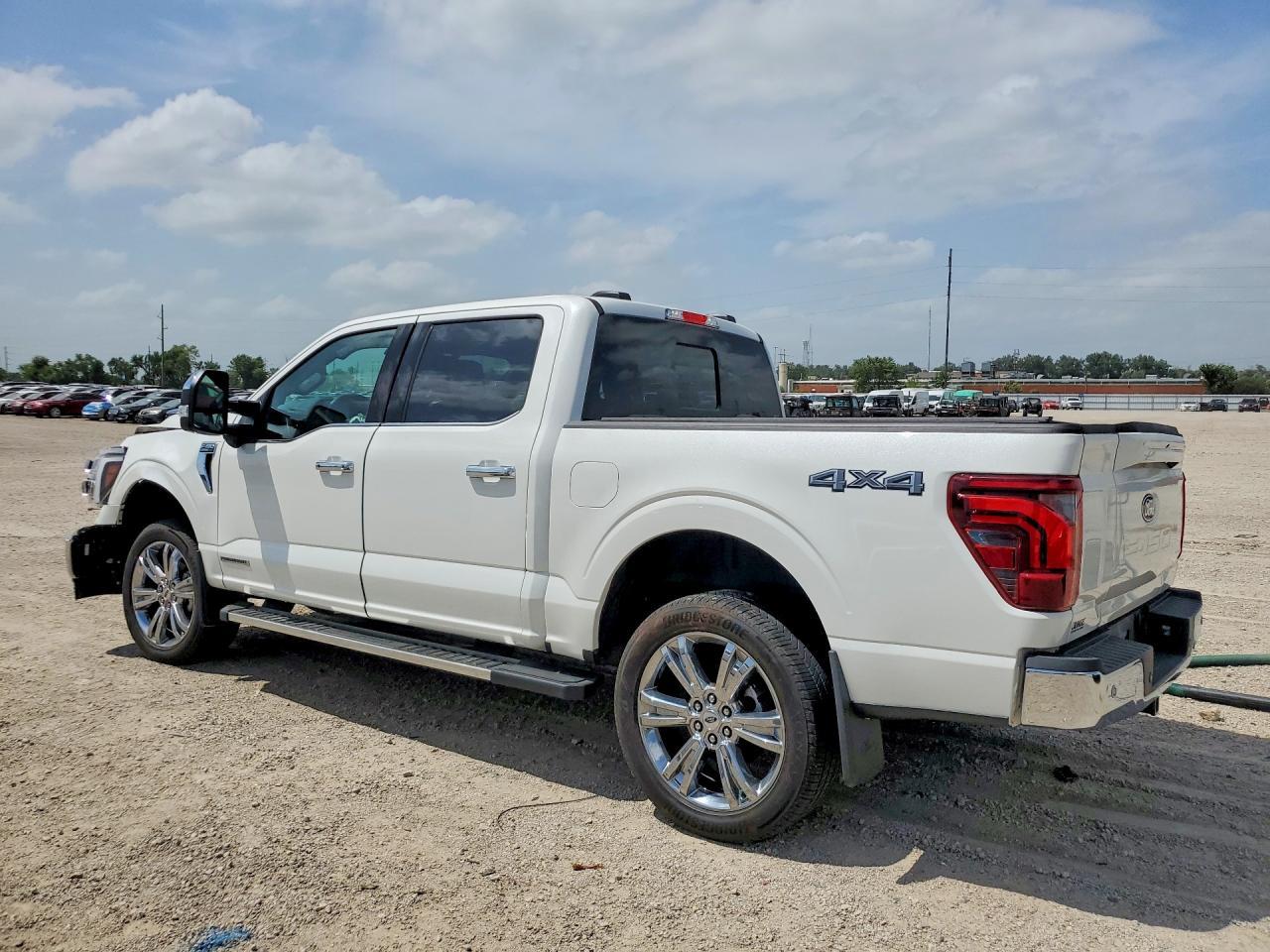 2025 Ford F150 Lariat - Фото 2