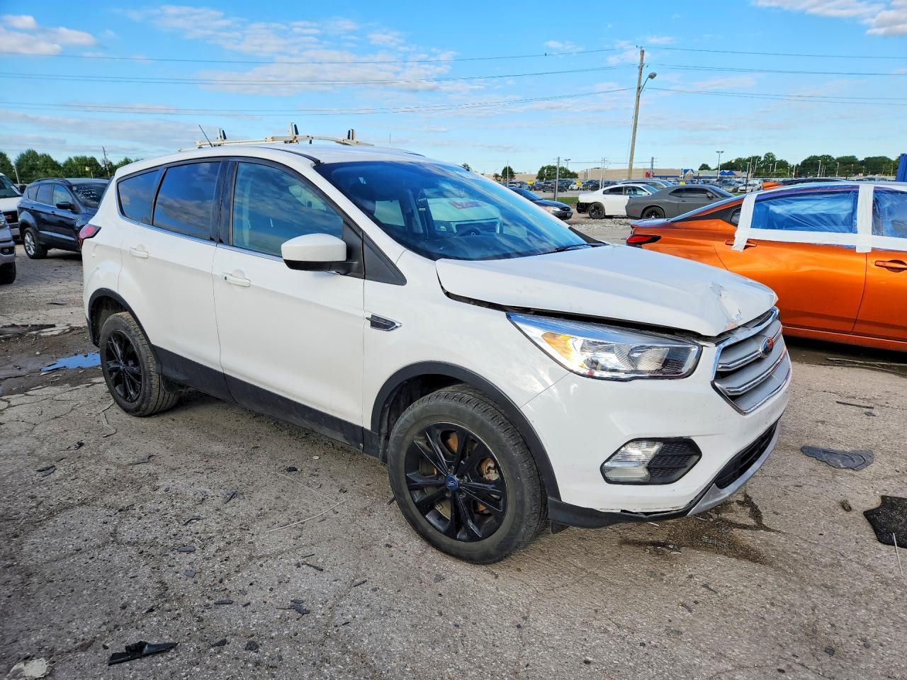 2019 Ford Escape Se - Фото 4