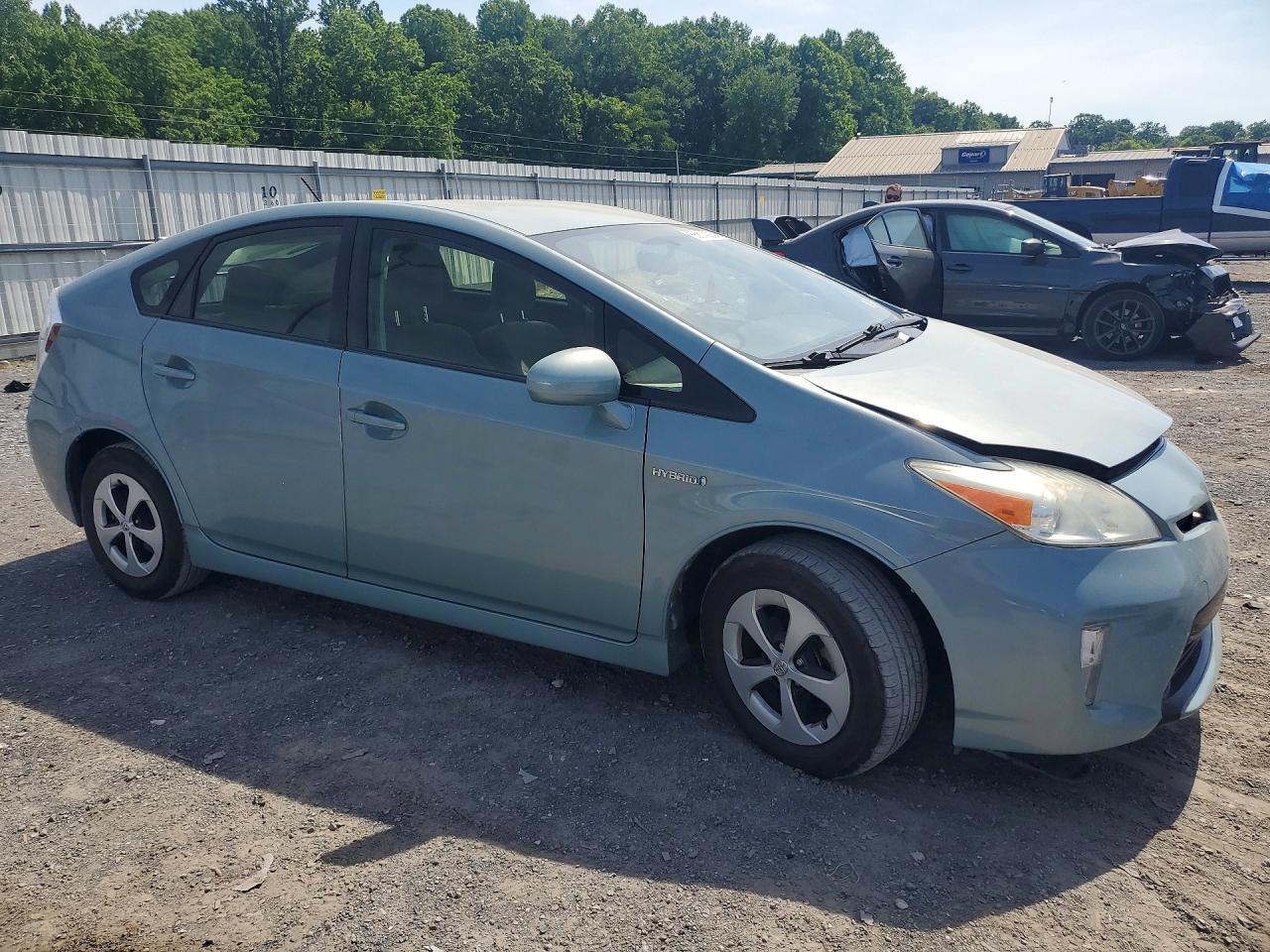 2014 Toyota Prius Two - Фото 4