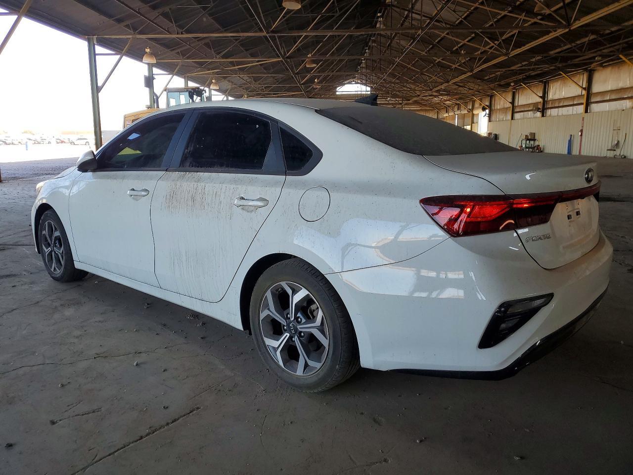 2020 Kia Forte Lxs - Image 2