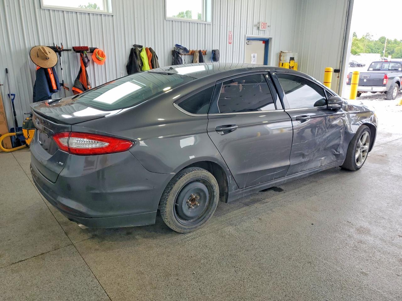 2016 Ford Fusion Se - Фото 3