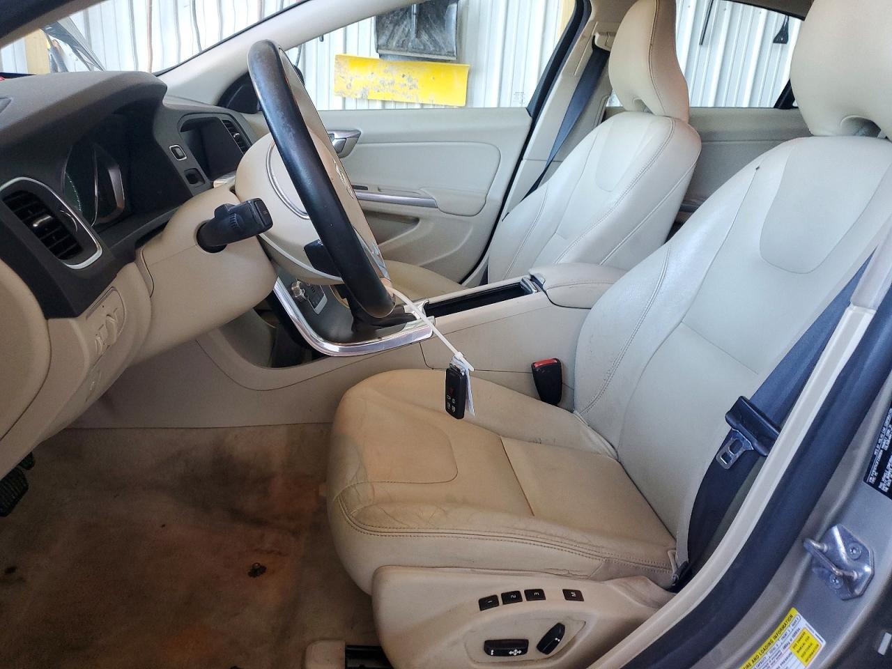 2015 Volvo S60 Premier - Фото 7