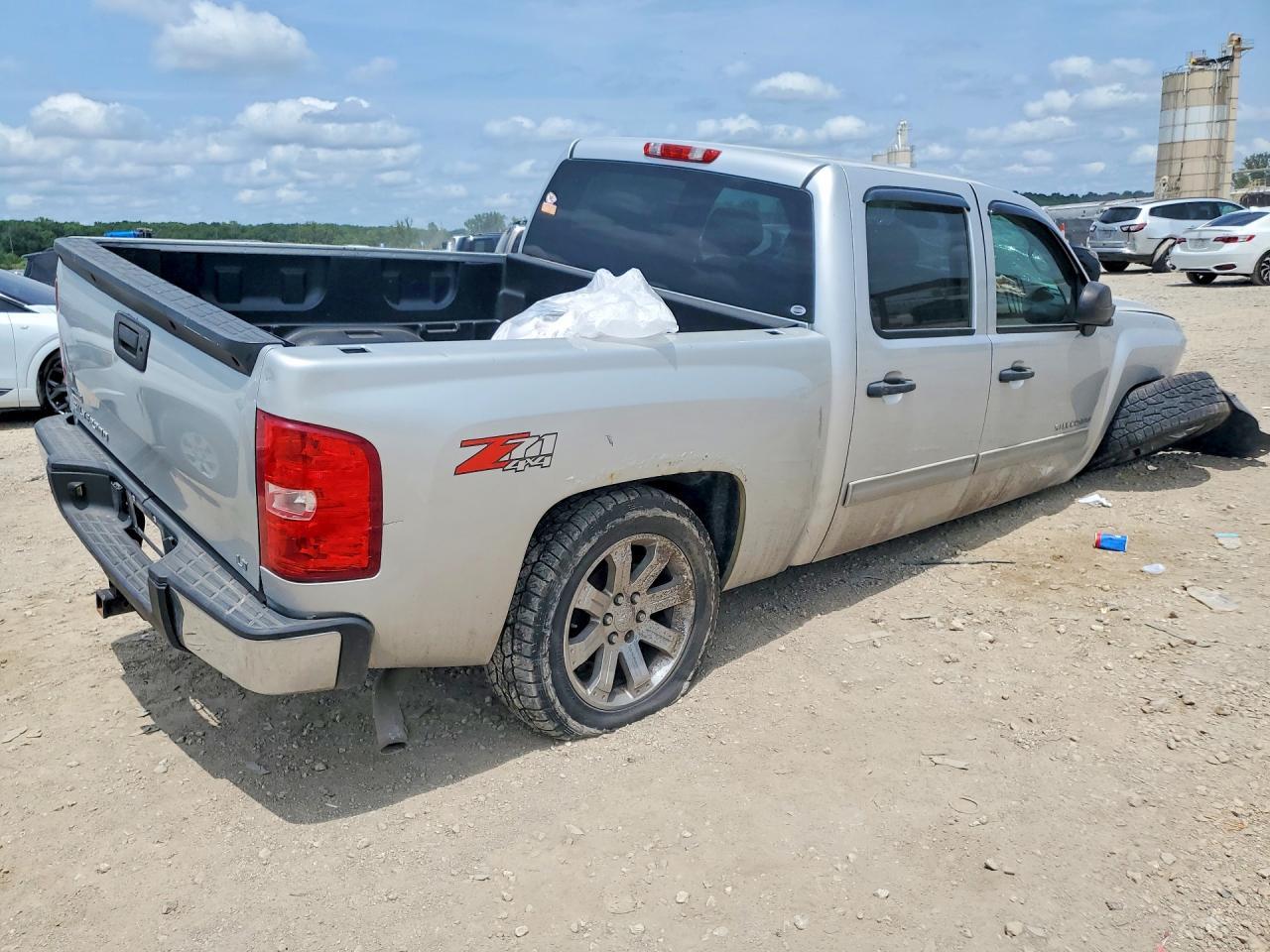 2011 Chevrolet Silverado K1500 Lt - Фото 3