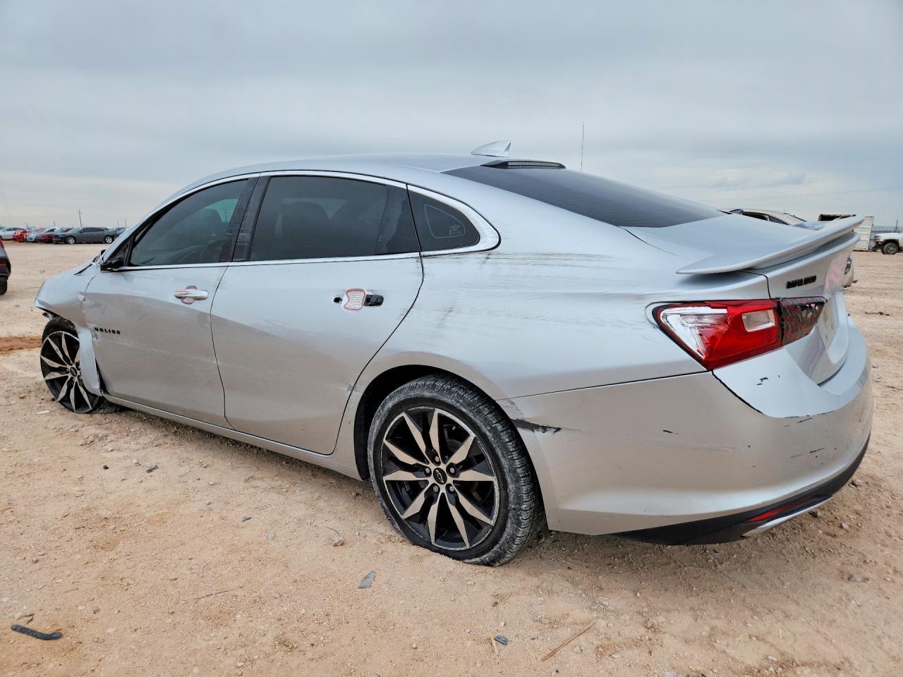 2021 Chevrolet Malibu Rs - Фото 2