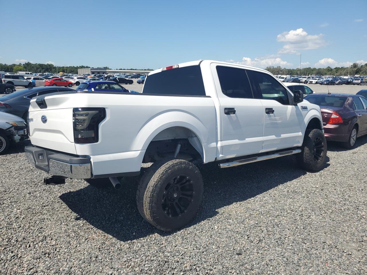 2017 Ford F150 Supercrew - Фото 3