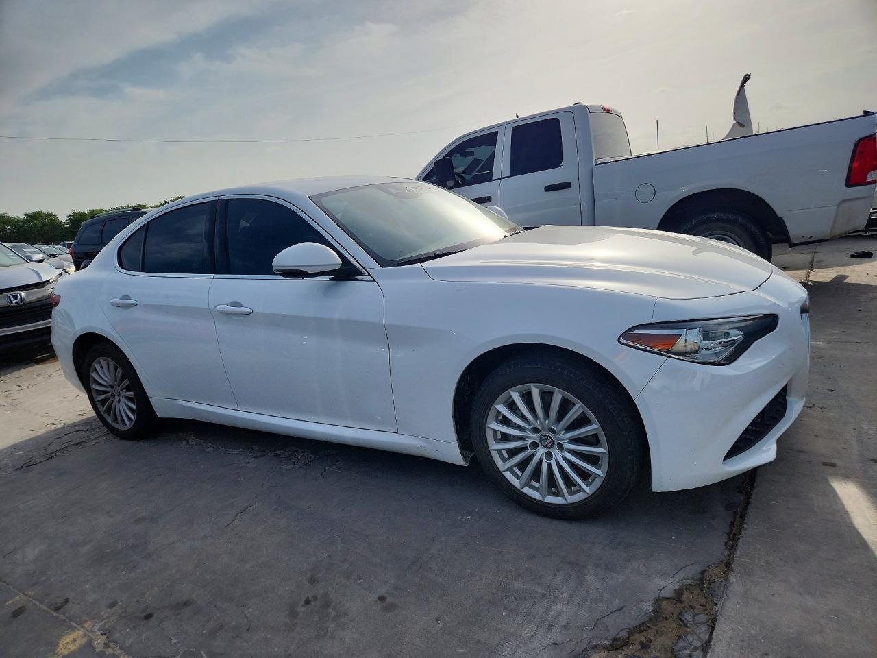 2021 Alfa Romeo Giulia Sport - Фото 4