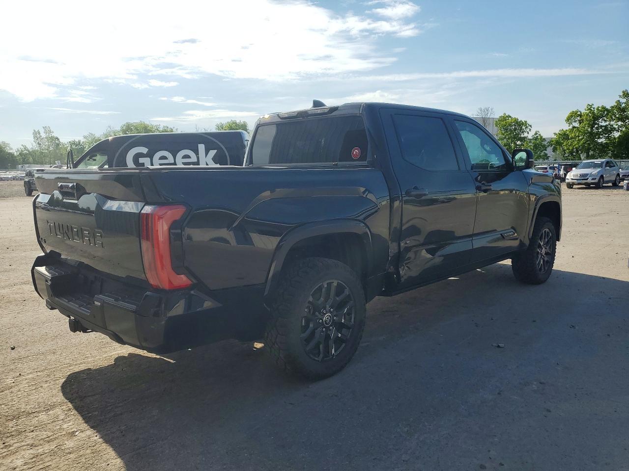 2023 Toyota Tundra Platinum - Image 3