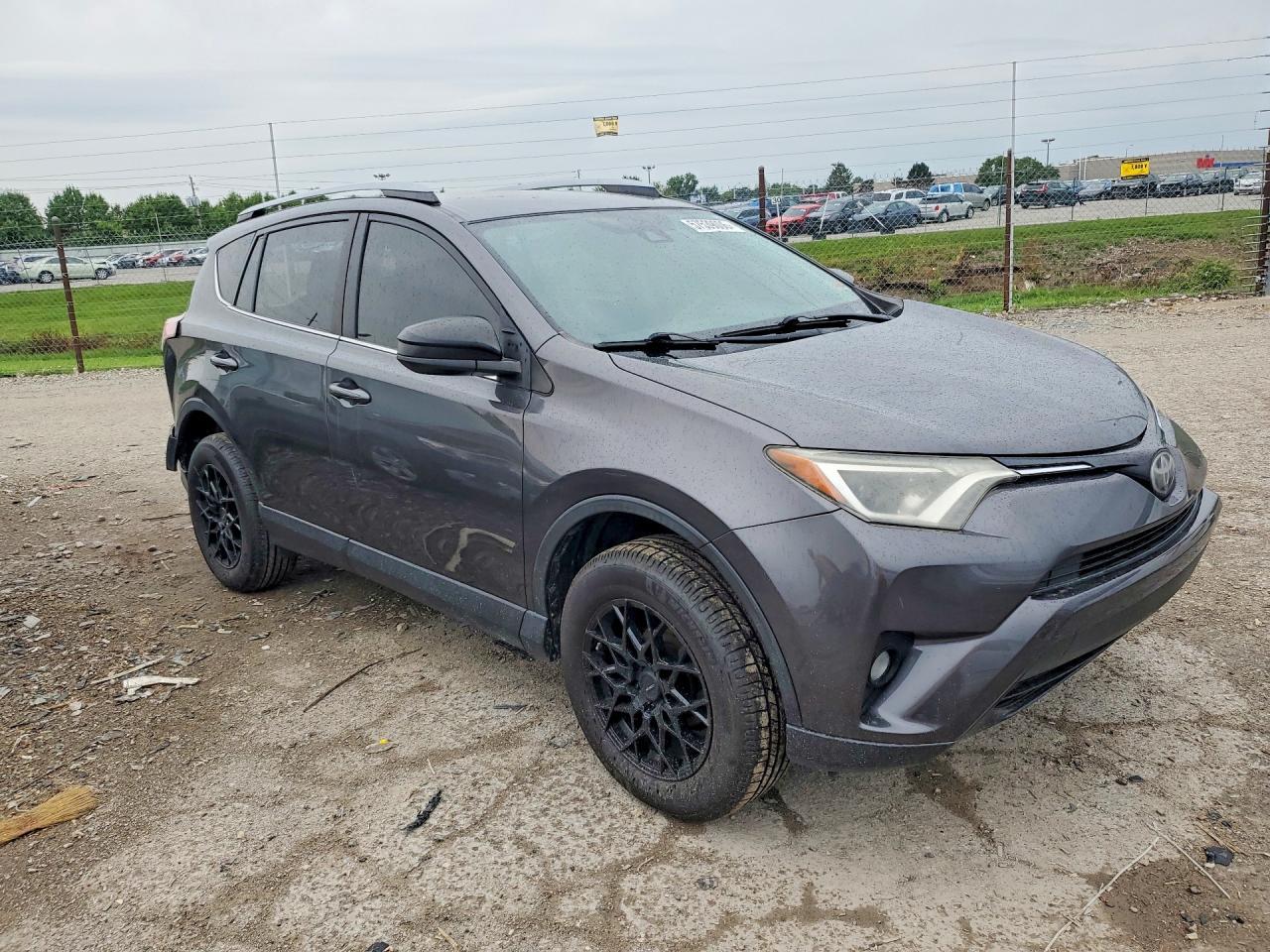 2017 Toyota Rav4 - Image 4
