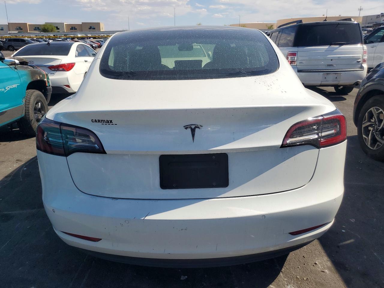2020 Tesla Model 3 - Фото 6