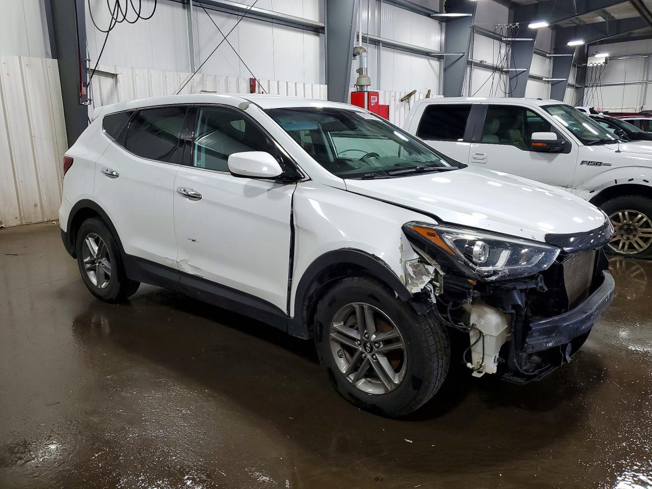 2017 Hyundai Santa Fe Sport 2.4L - Фото 4