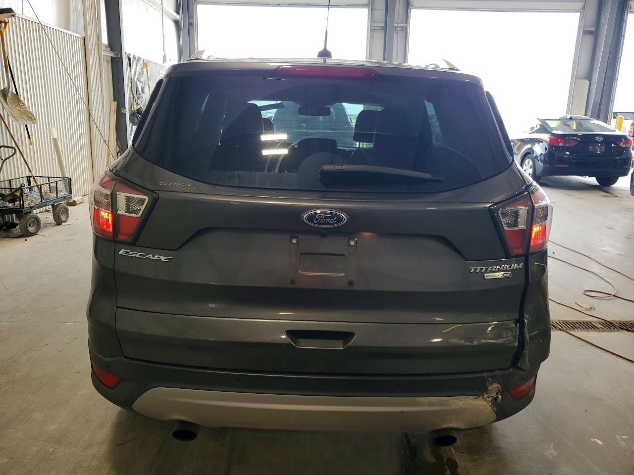 2017 Ford Escape Titanium - Фото 6