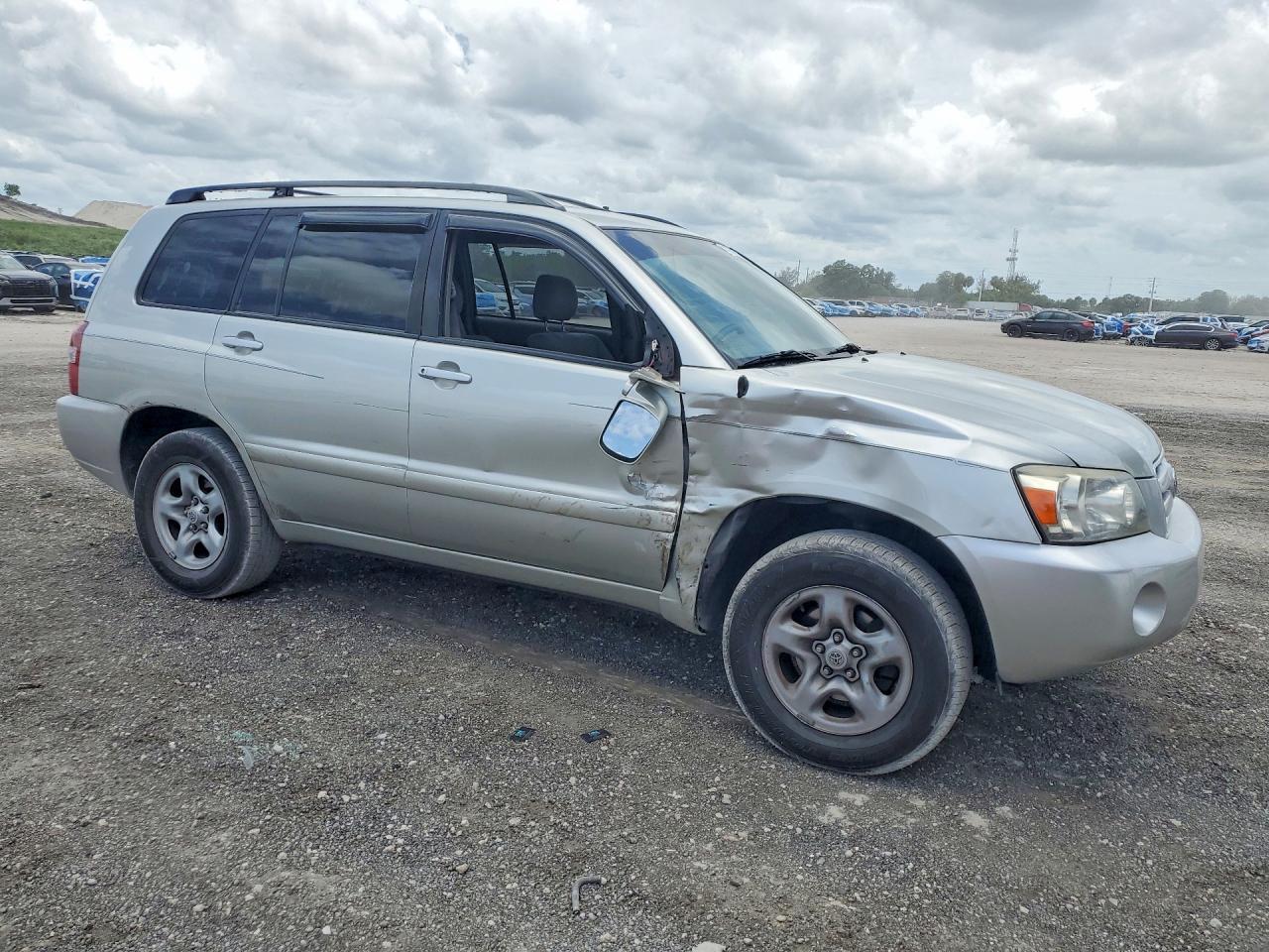 2004 Toyota Highlander Base - Фото 4