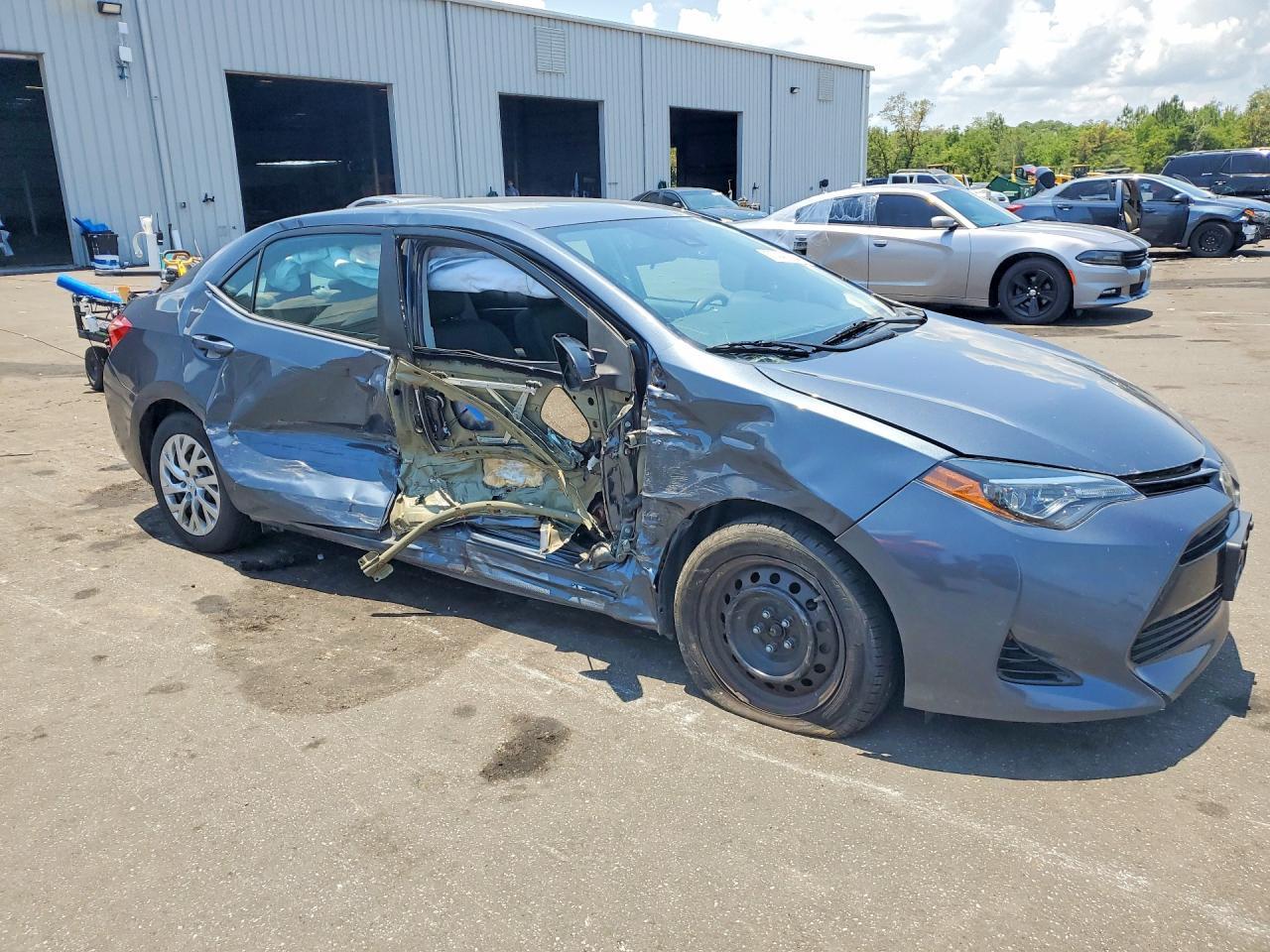 2018 Toyota Corolla Le - Image 4