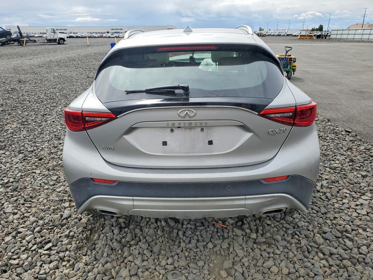2018 Infiniti Qx30 Premium - Фото 6